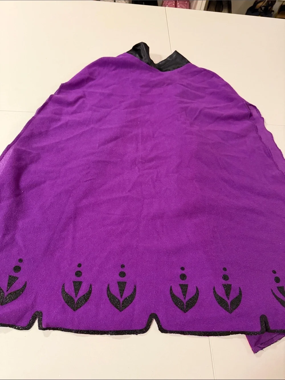 Disney Frozen Purple and Red Cape with Black Collar